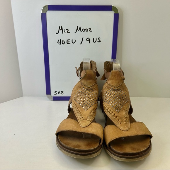 Miz Mooz Tessa Cognac Brown Leather Silver Stud Zip Back Gladiator Sandals Sz 9 - Picture 13 of 15